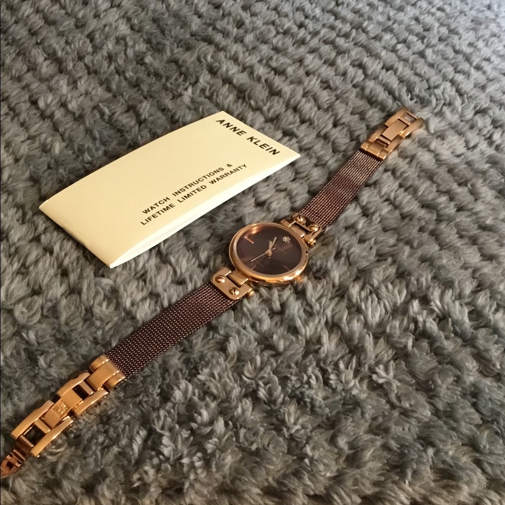 Watch - Picture 2 of 7